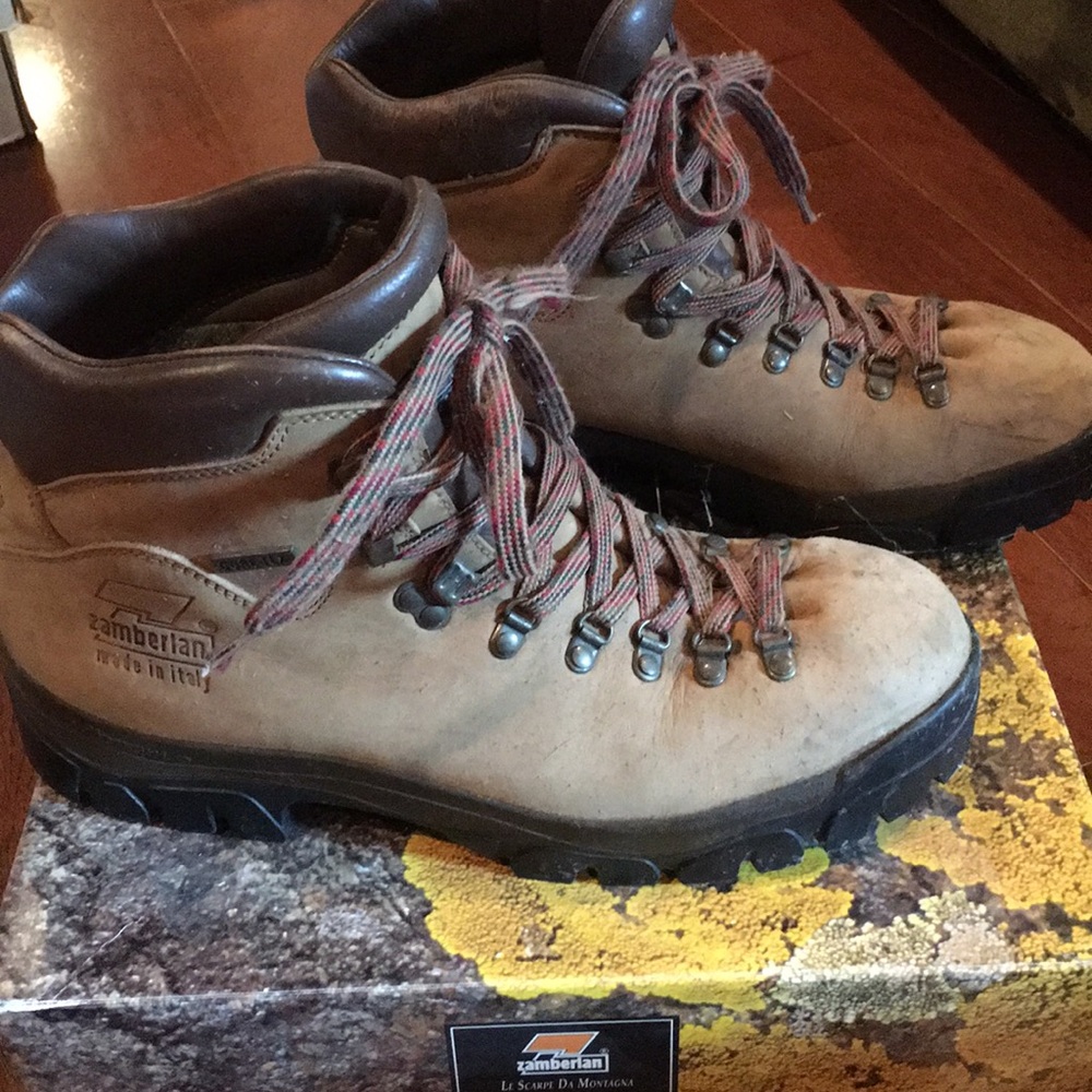 Zamberlan Mountain Boots - Picture 3 of 7
